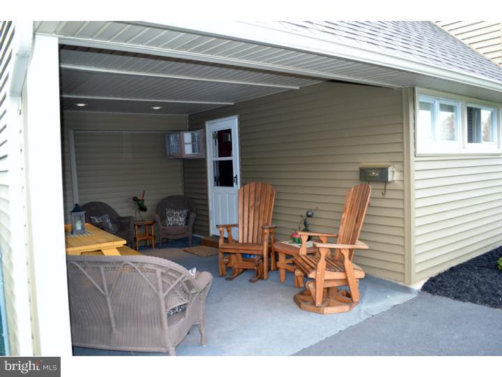 15 Idolstone Road Levittown, PA 19057 - Photo 21 of 23 Gallery Image 21