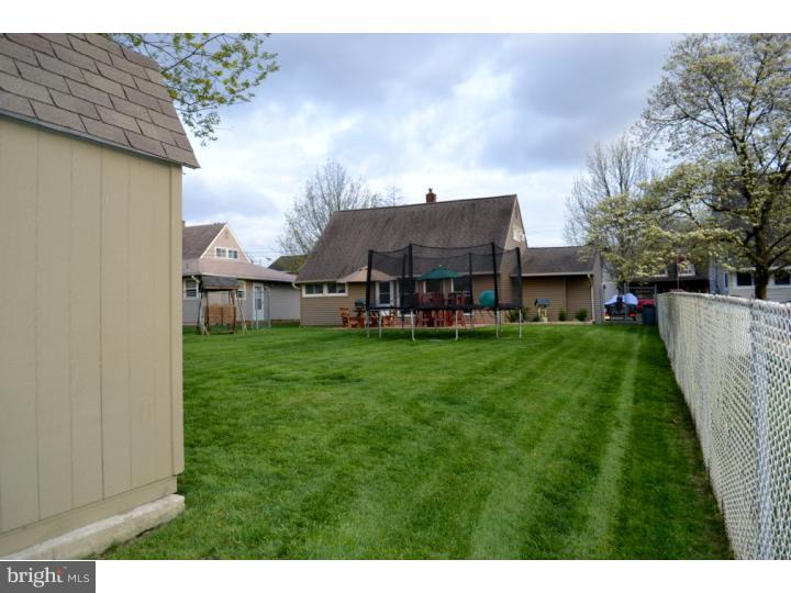15 Idolstone Road Levittown, PA 19057 - Photo 22 of 23 Gallery Image 22