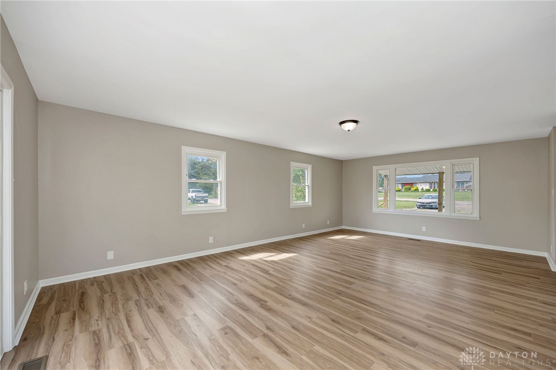 5386 Mosiman Road Middletown, OH 45042 - Photo 8 of 43