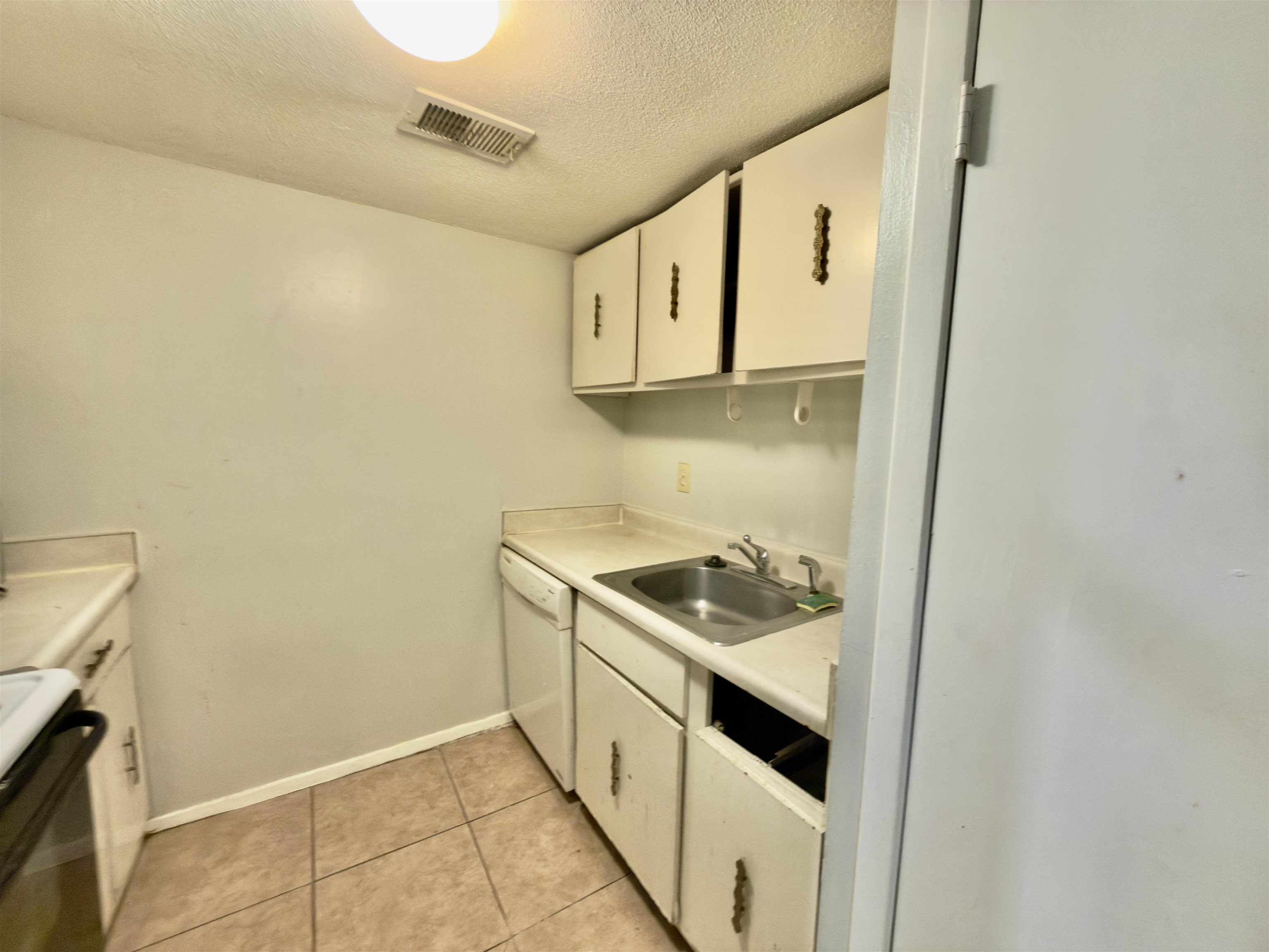 635 Patterson Street, Unit 4 Memphis, TN 38111 - Photo 8 of 14