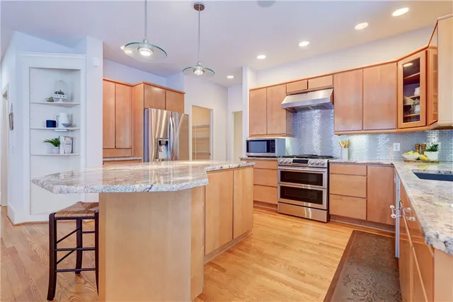 $639,900 | 1 Harrington Drive, Perinton, NY 14450