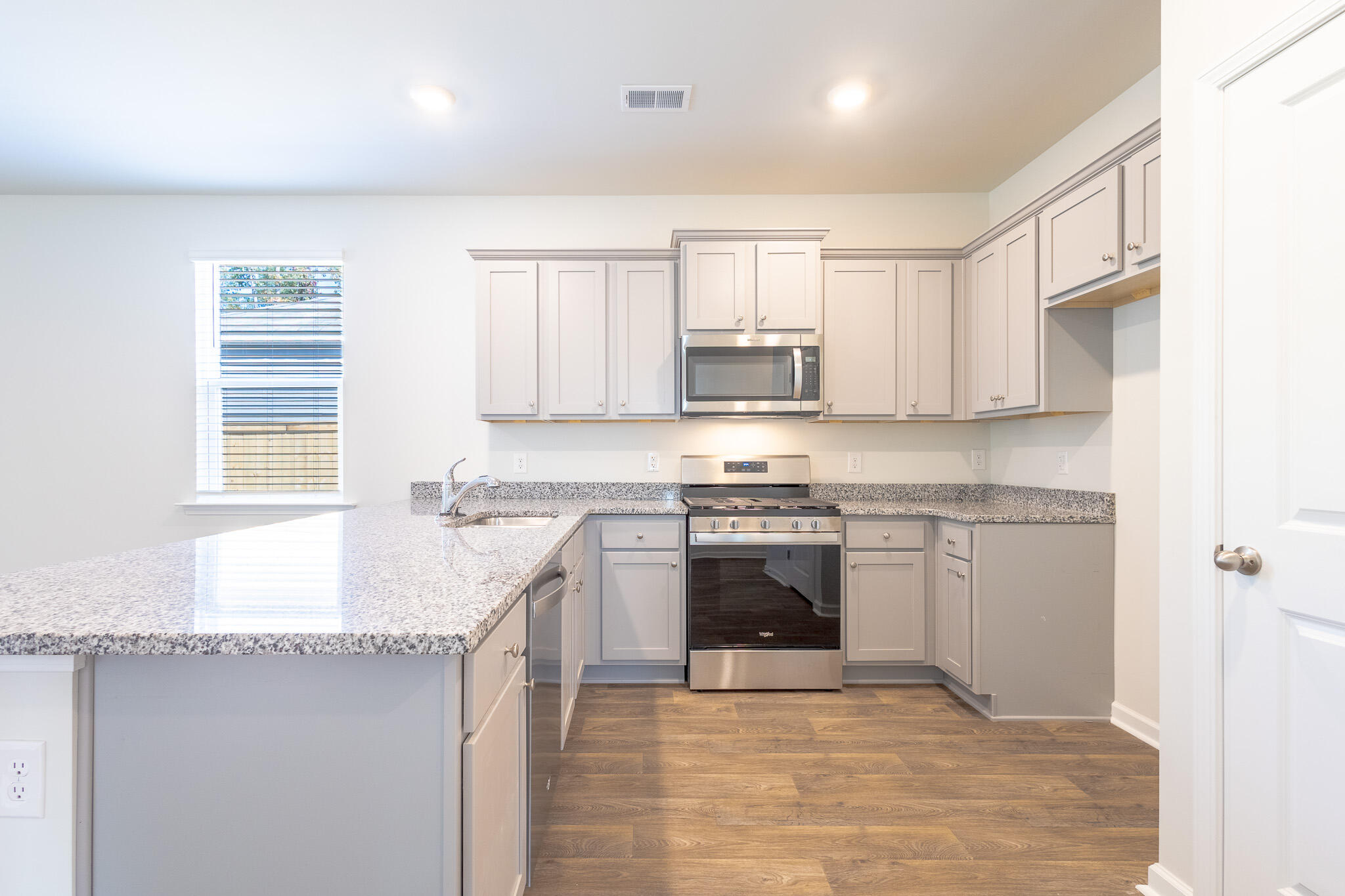 772 Long Blf Road Summerville, SC 29486 - Photo 4 of 27 Helena Interior_8
