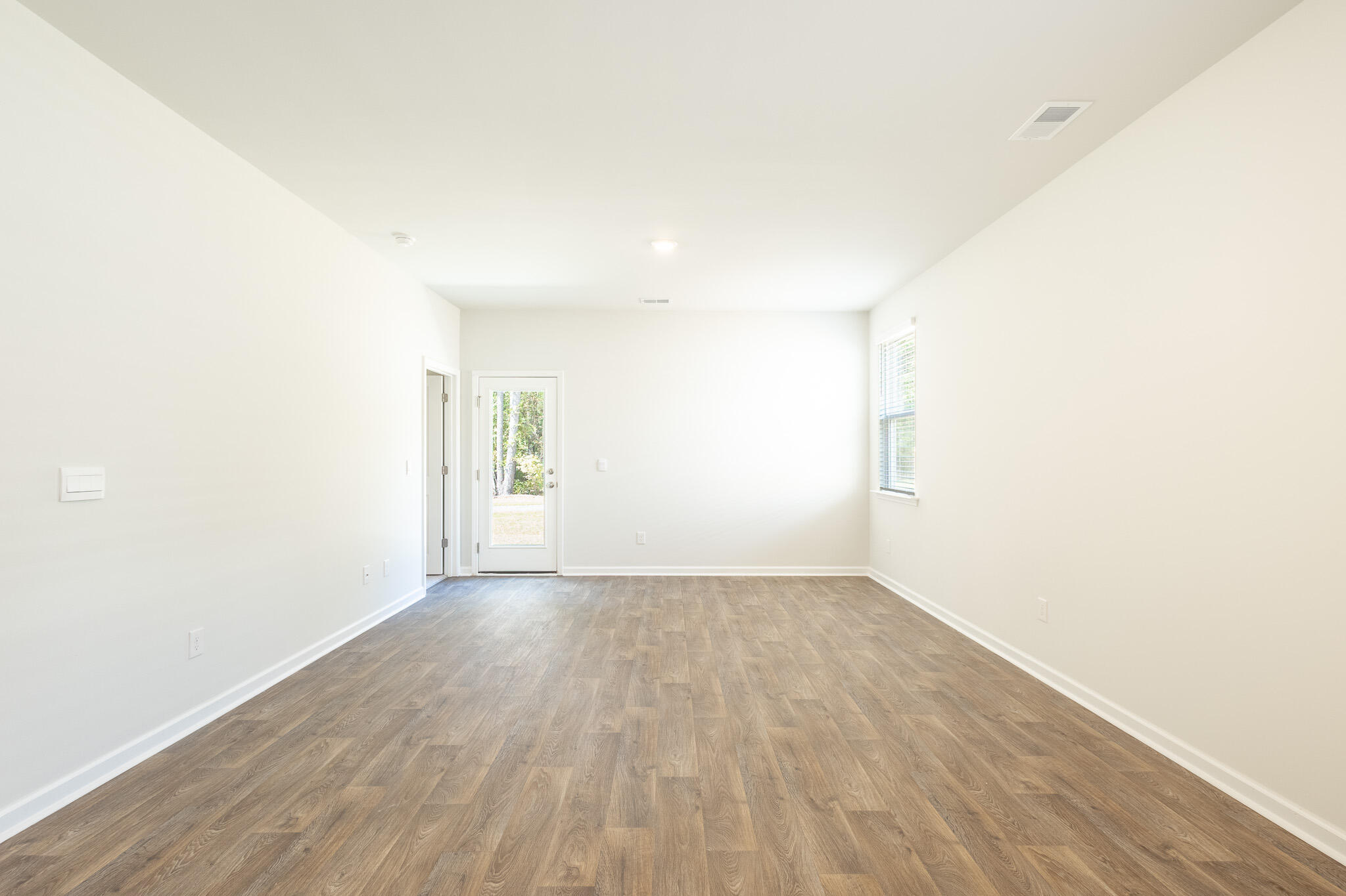 772 Long Blf Road Summerville, SC 29486 - Photo 6 of 27 Helena Interior_11