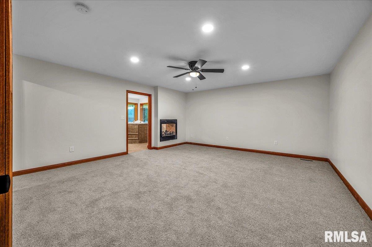 9121 Radnor Road Peoria, IL 61615 - Photo 12 of 27 Gallery Image 12