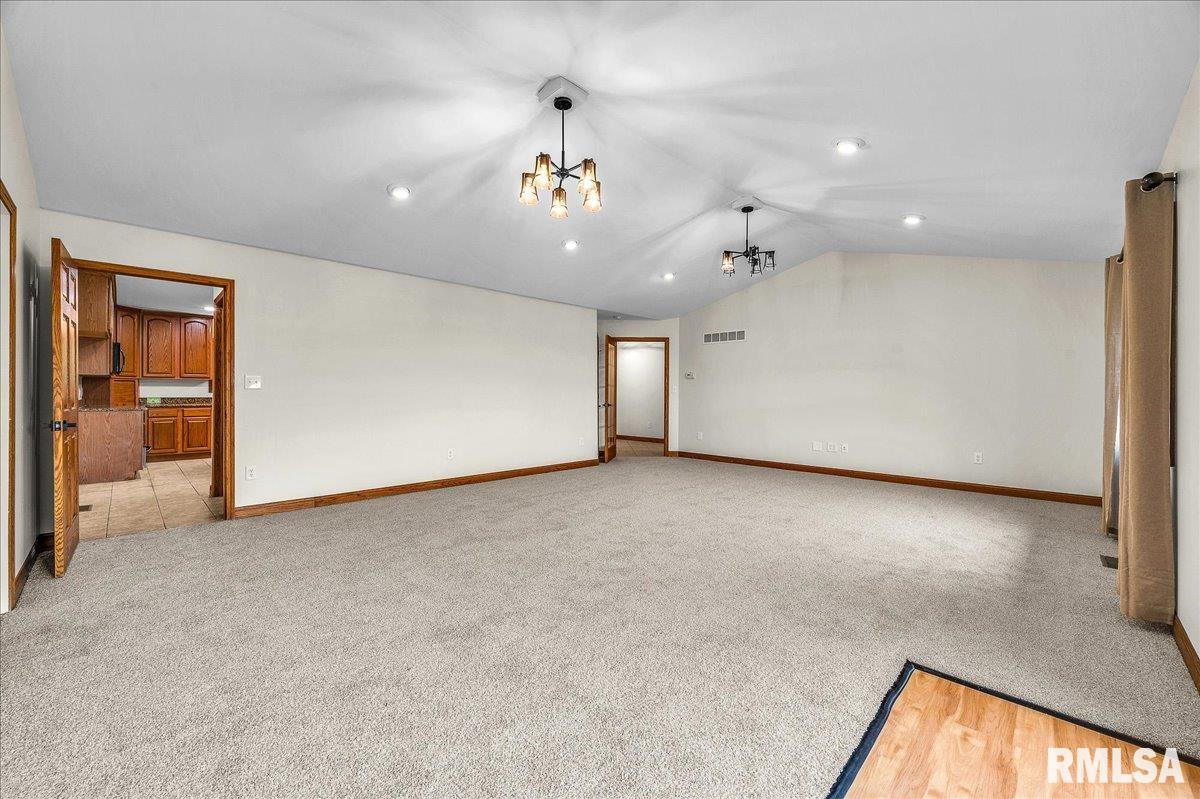 9121 Radnor Road Peoria, IL 61615 - Photo 2 of 27 Gallery Image 2