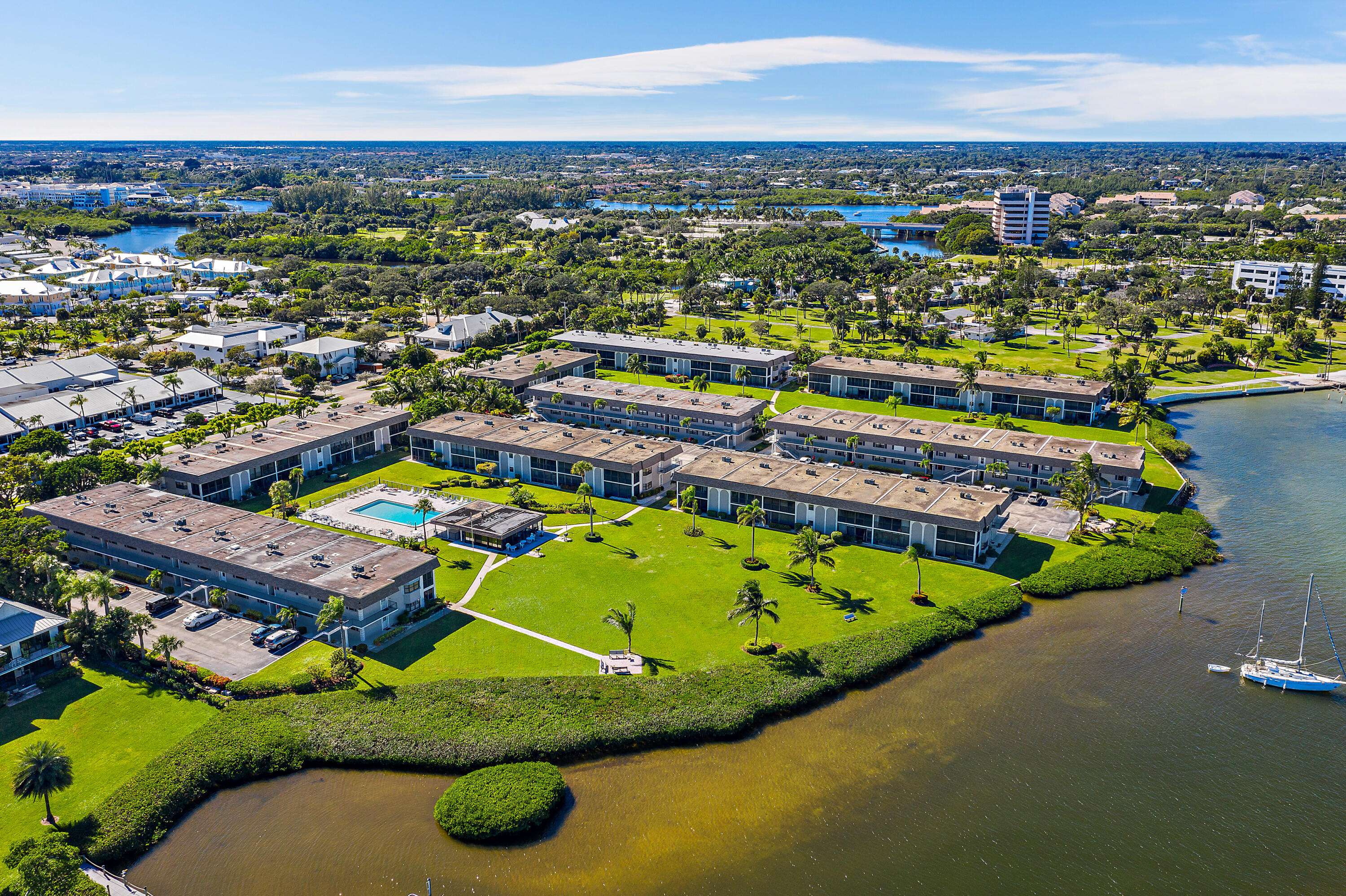 755 Saturn Street, Unit H 206 Jupiter, FL 33477 - Photo 6 of 60 010-JupiterInletCondos-FL-FULL