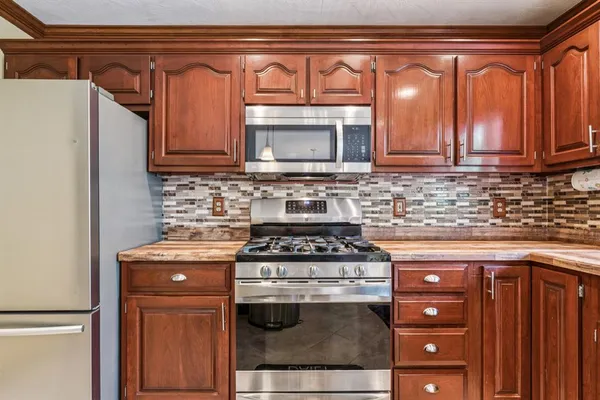 $469,900 | 103 Fernwood Drive, Beaver, PA 15009