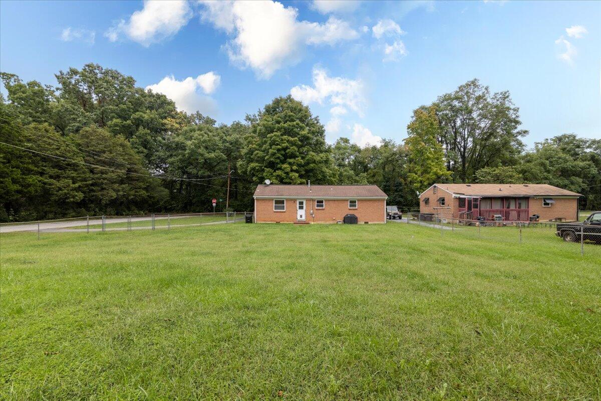 622 Tyler Road Salem, VA 24153 - Photo 21 of 23 27-28 622 Tyler Rd-4798-HDR-Edit Septemb
