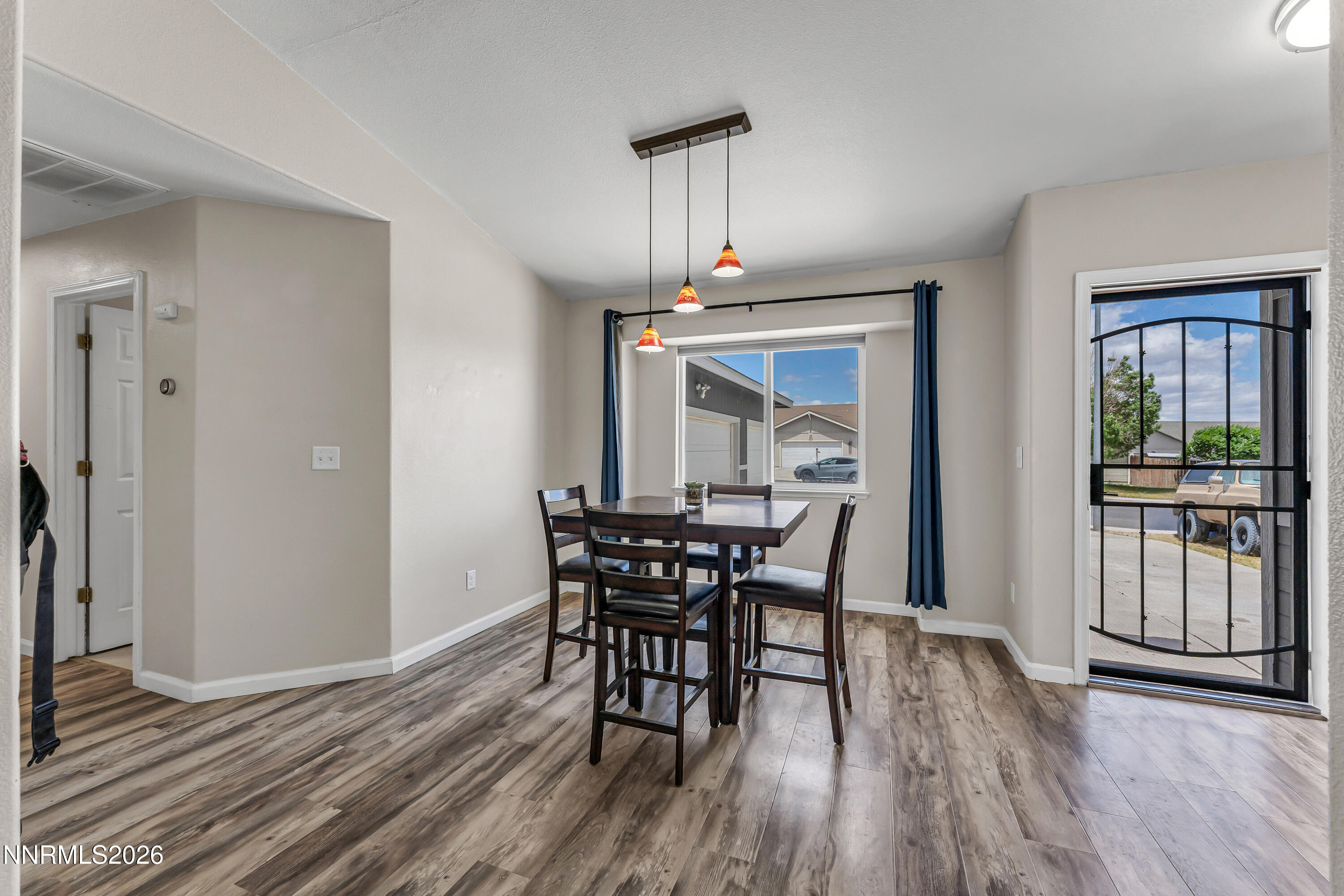 333 Emigrant Way Fernley, NV 89408 - Photo 6 of 33 07-333 Emigrant Wy Fernley NV 89408 (7 o