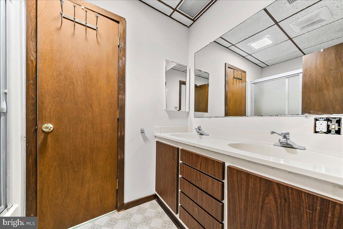 70 Heyburn Road Chadds Ford, PA 19317 - Photo 46 of 46 Lower Level Full Bath
