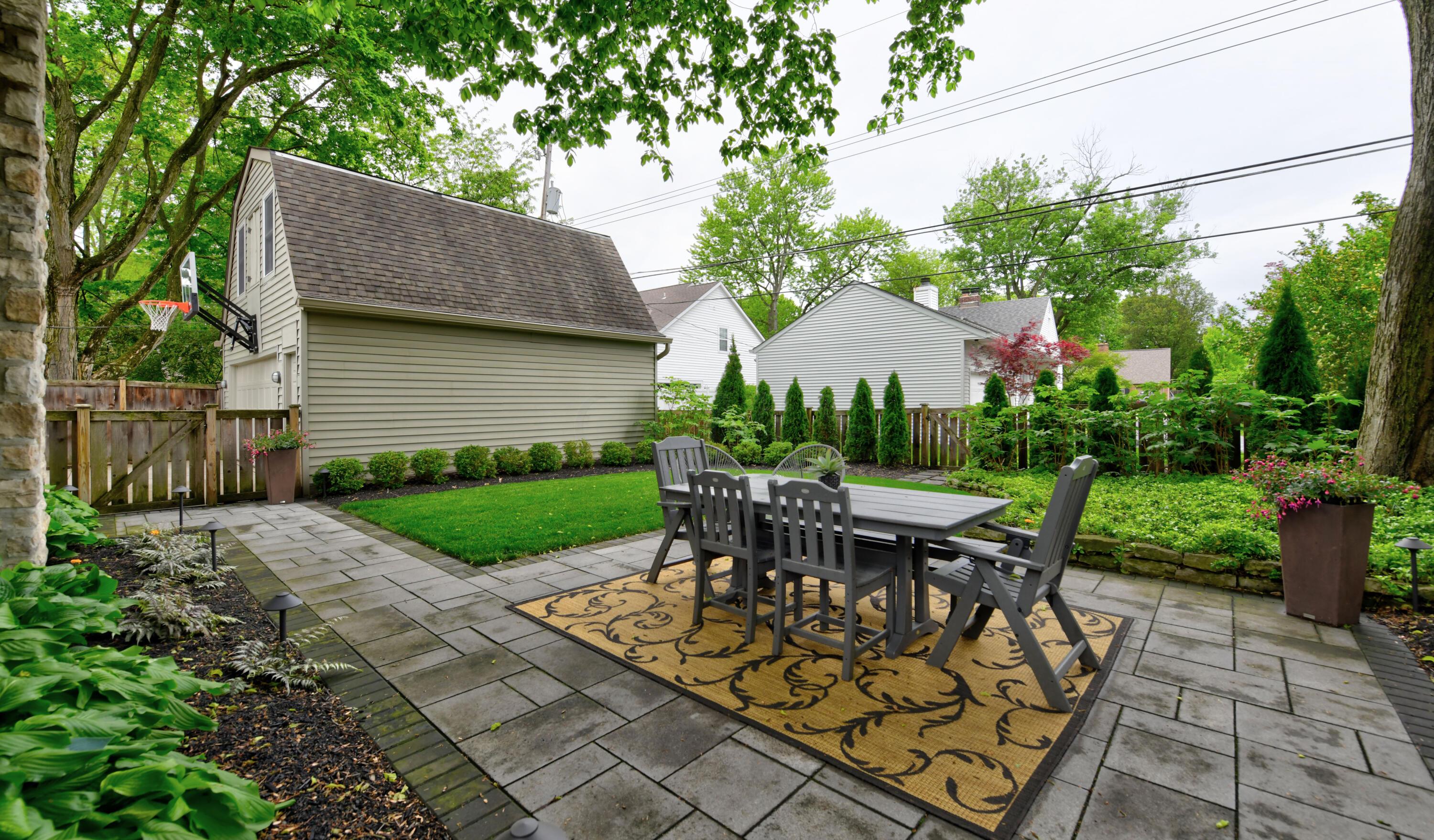 2210 Farleigh Road Columbus, OH 43221 - Photo 47 of 57 Yard (3)