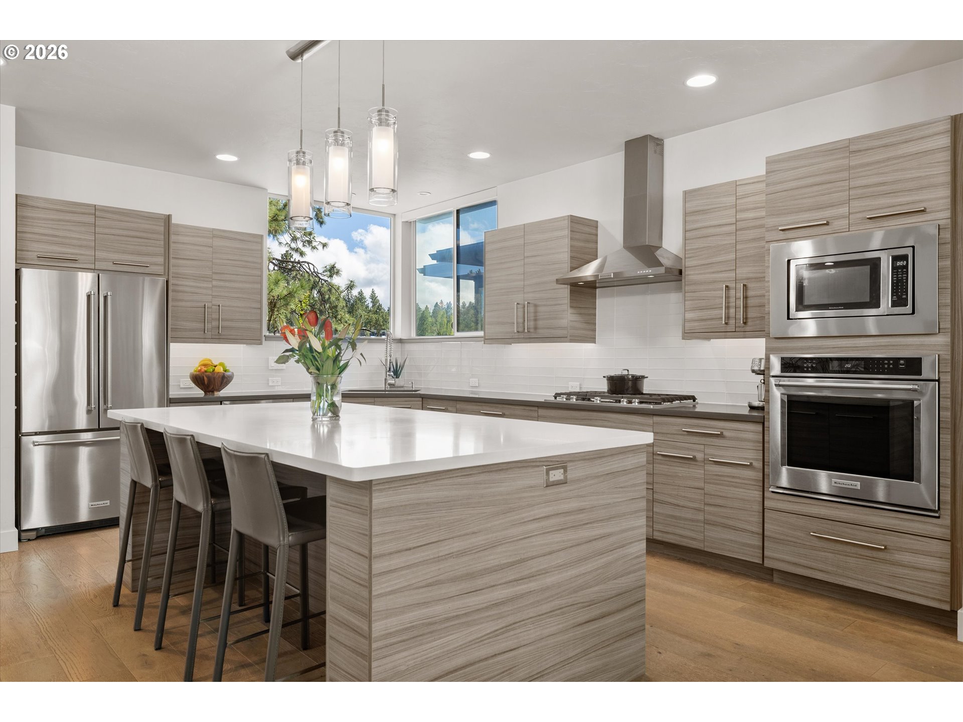 19504 Southwest Century Drive Bend, OR 97702 - Photo 18 of 48