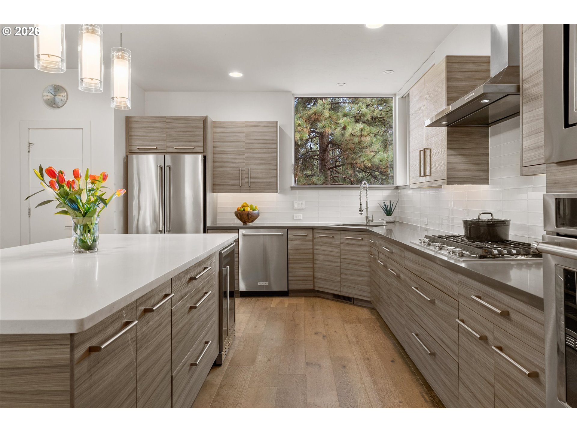 19504 Southwest Century Drive Bend, OR 97702 - Photo 22 of 48