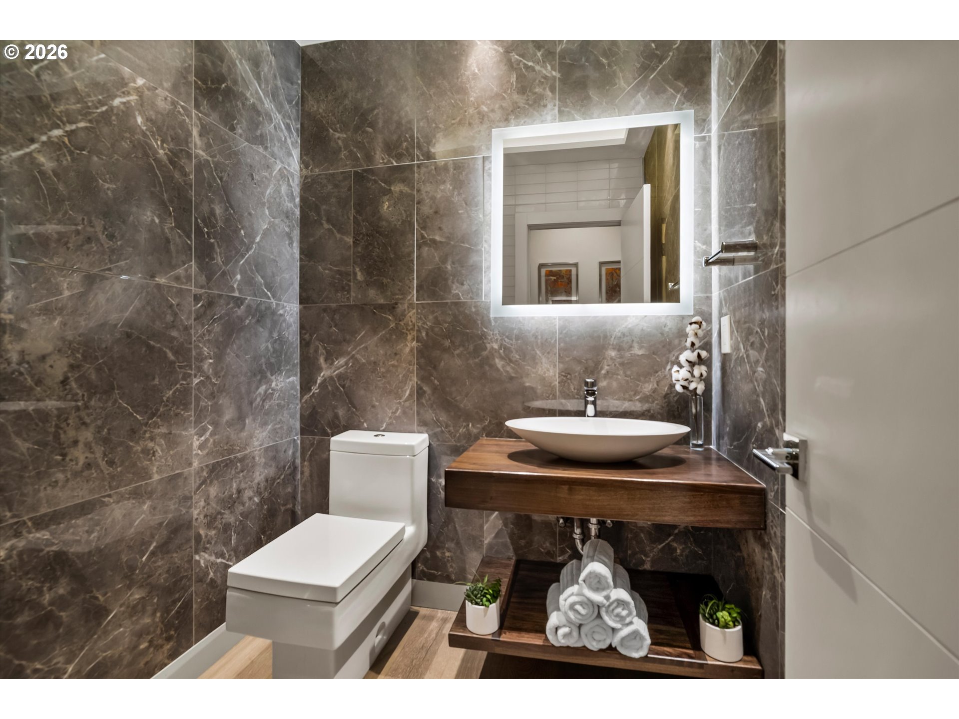 19504 Southwest Century Drive Bend, OR 97702 - Photo 29 of 48