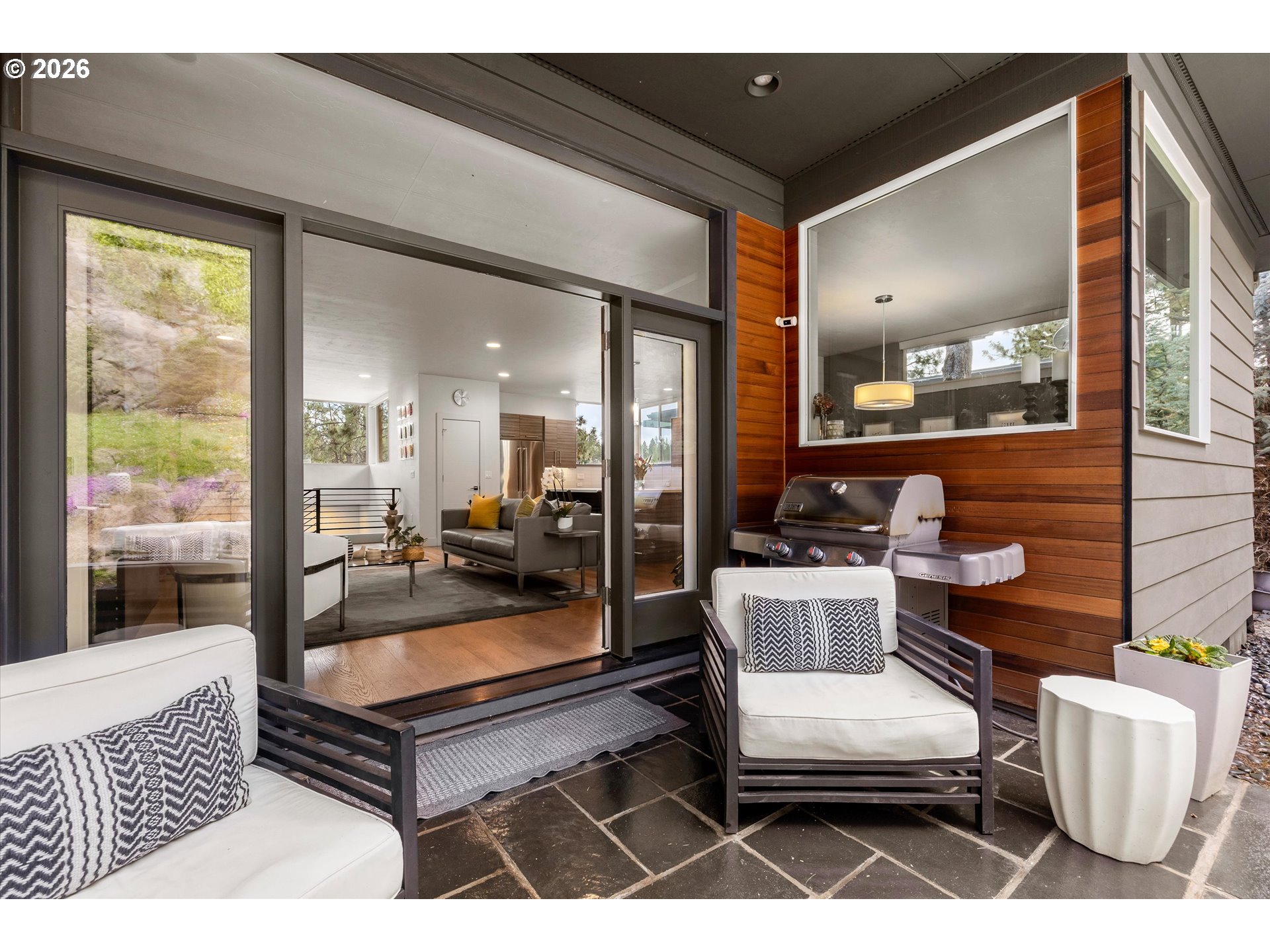 19504 Southwest Century Drive Bend, OR 97702 - Photo 42 of 48