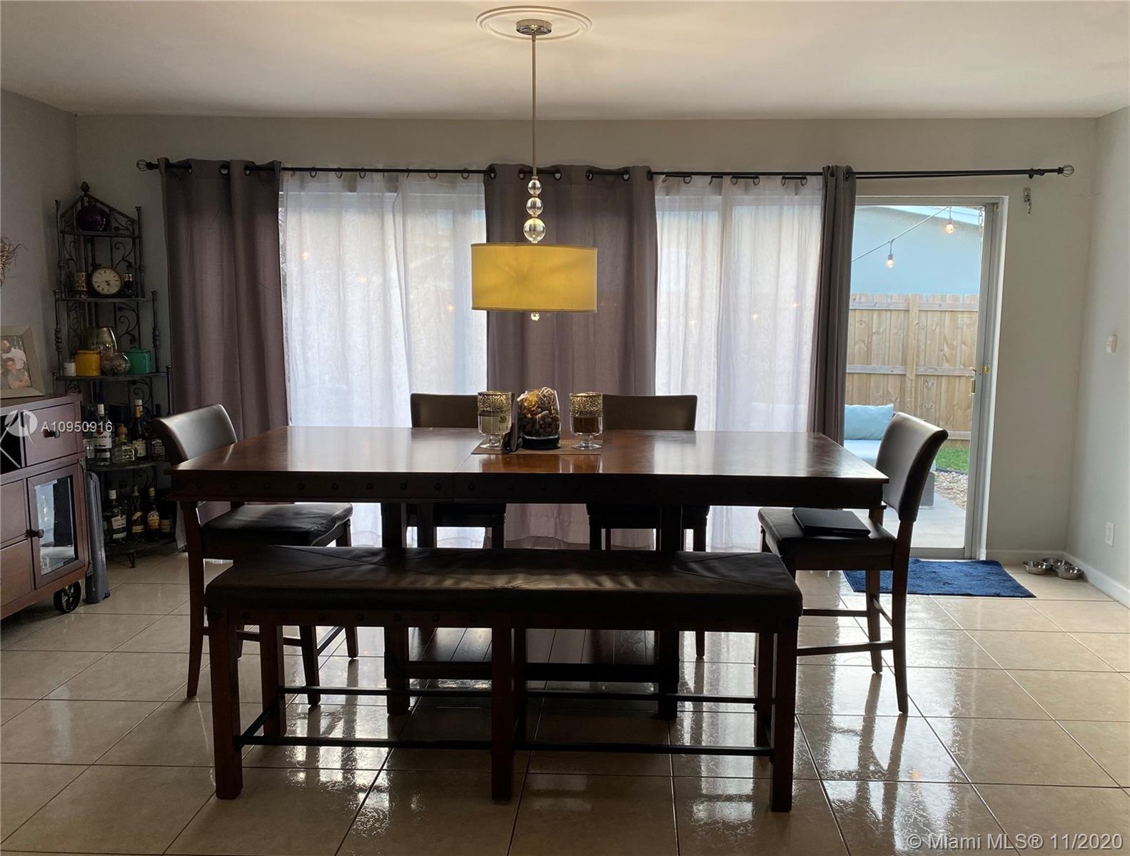1616 North Park Road Hollywood, FL 33021 - Photo 3 of 18
