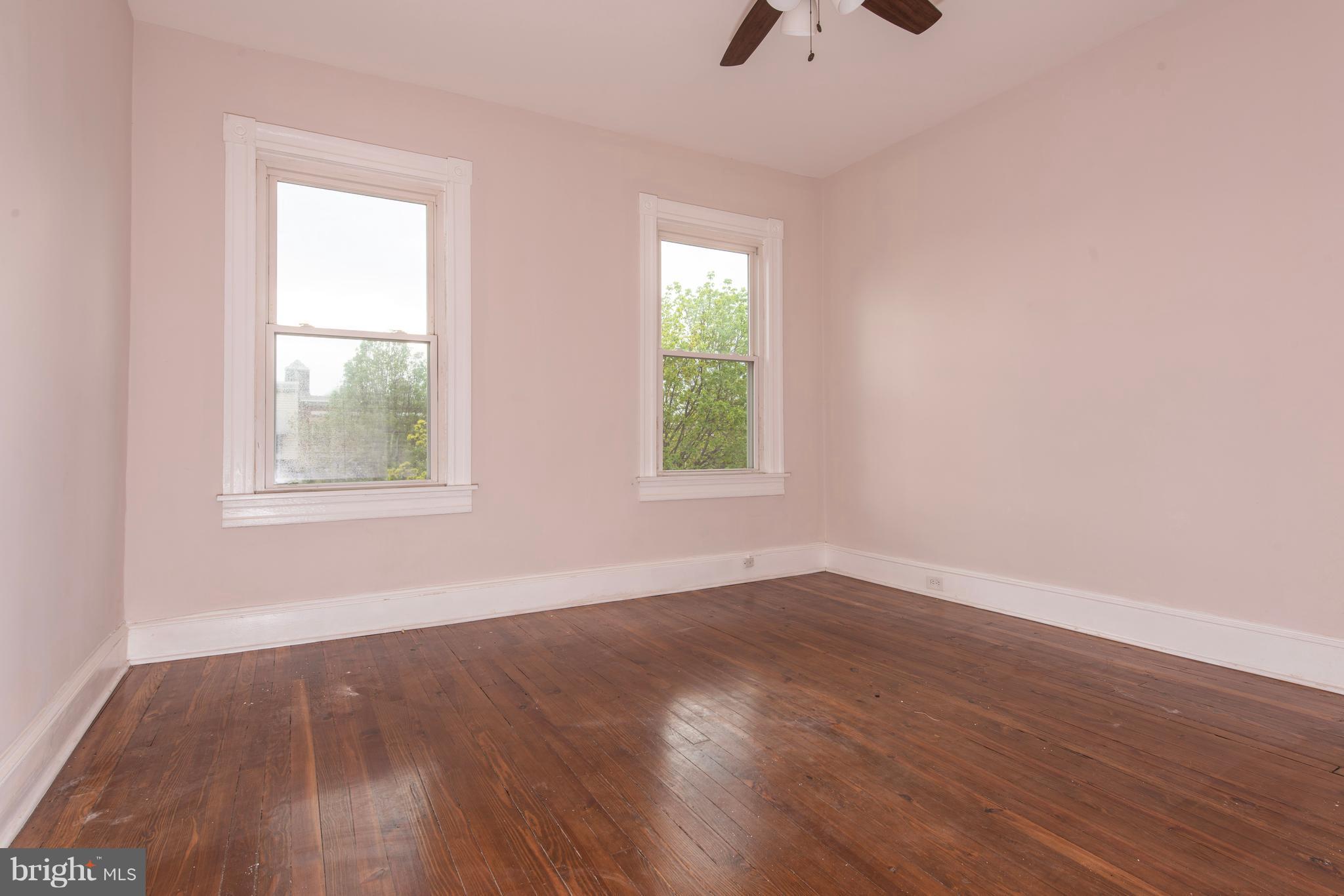 4303 Falls Road Baltimore, MD 21211 - Photo 13 of 21 Bedroom (Master)