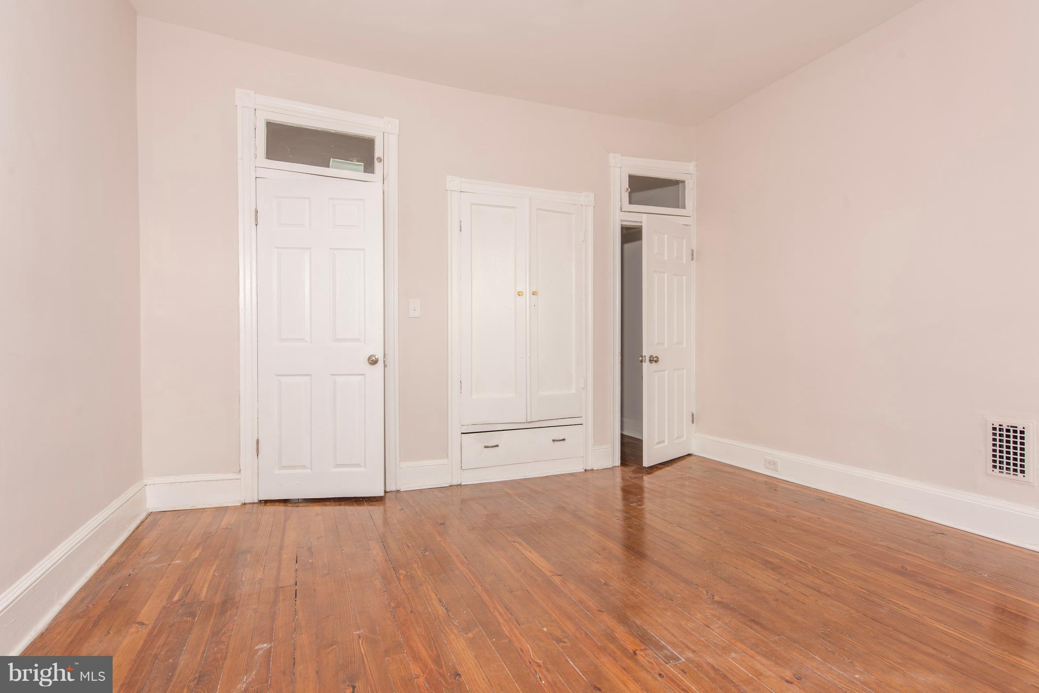 4303 Falls Road Baltimore, MD 21211 - Photo 15 of 21 Bedroom (Master)