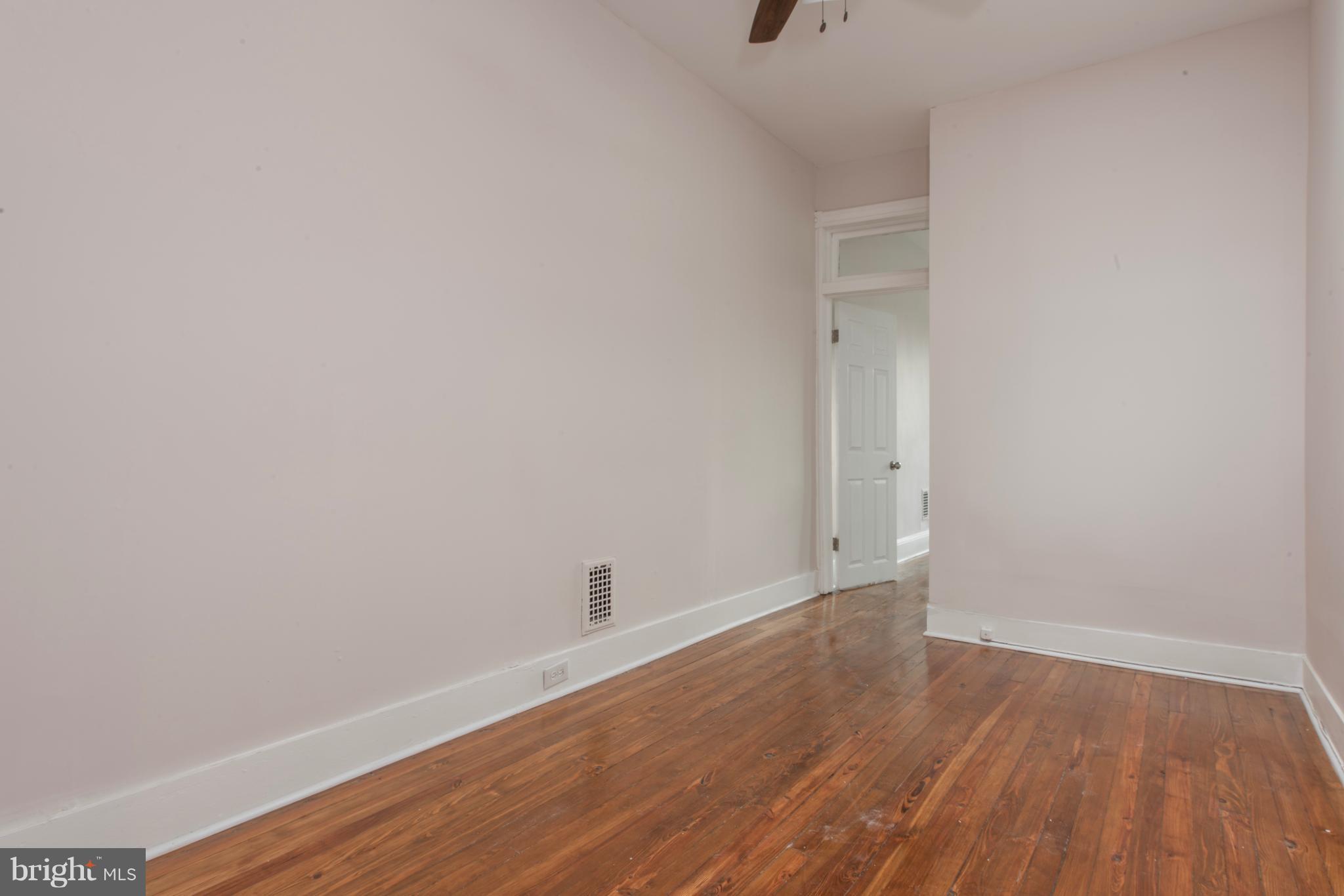 4303 Falls Road Baltimore, MD 21211 - Photo 10 of 21 Bedroom