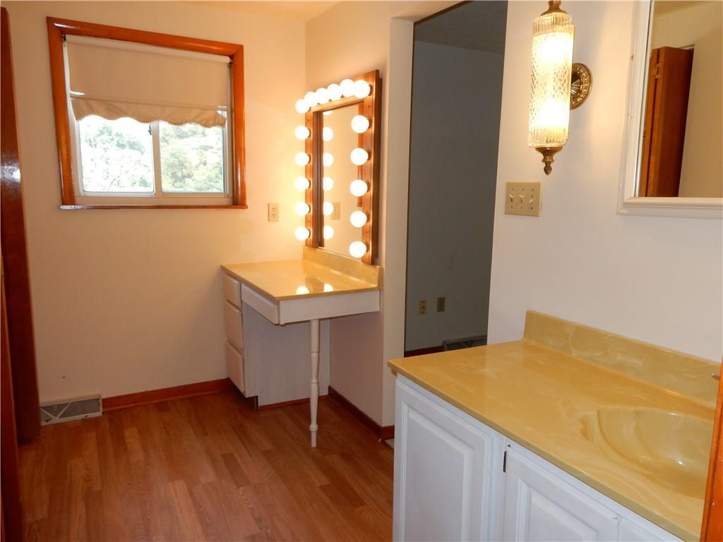 3719 Schuette Road Pittsburgh, PA 15227 - Photo 11 of 24 The master bath with new flooring