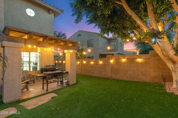 $599,998 | 15938 West Port Royale Lane, Surprise, AZ 85379