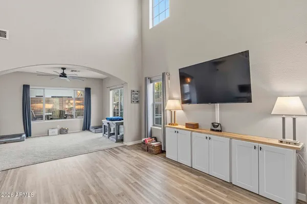 $599,998 | 15938 West Port Royale Lane, Surprise, AZ 85379