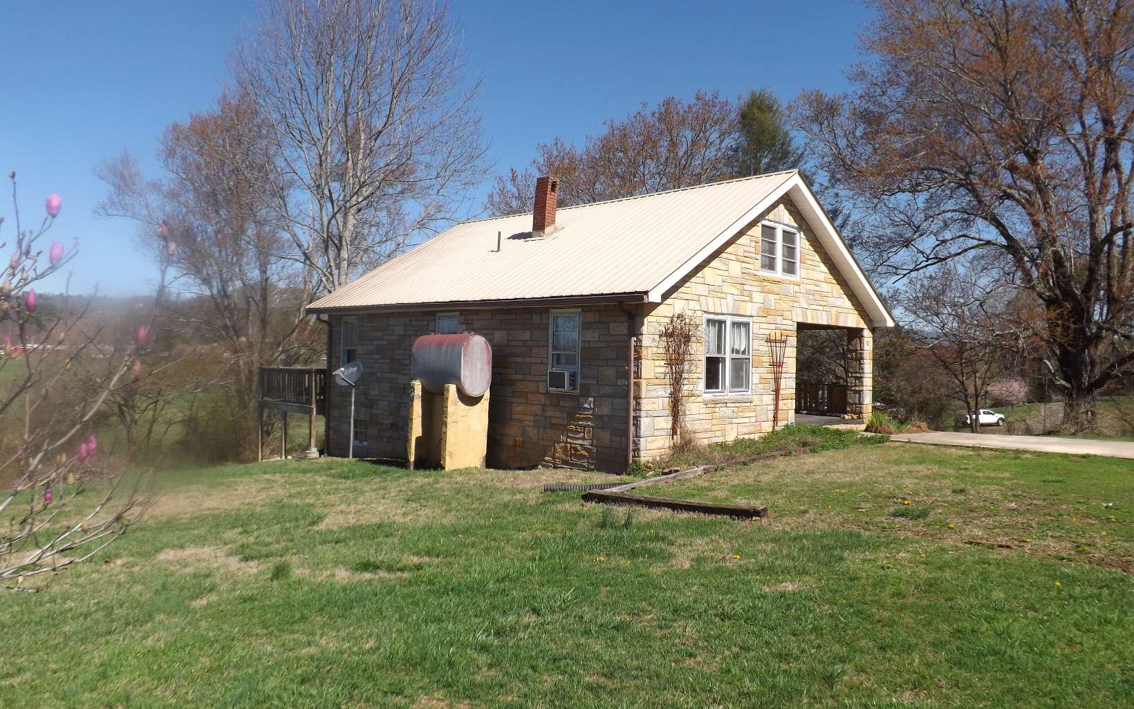 26 W Road Warne, NC 28909 - Photo 3 of 22 Additional View