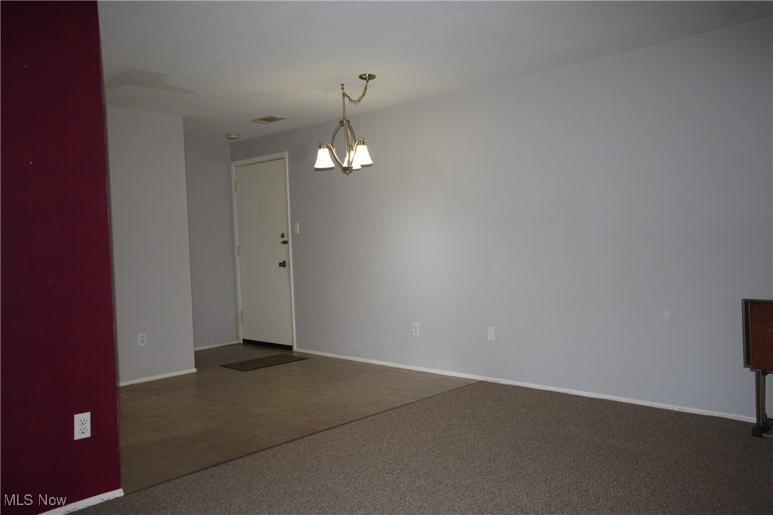 3070 Kent Road, Unit 101 Stow, OH 44224 - Photo 5 of 41 Living Room And Dining Room Area