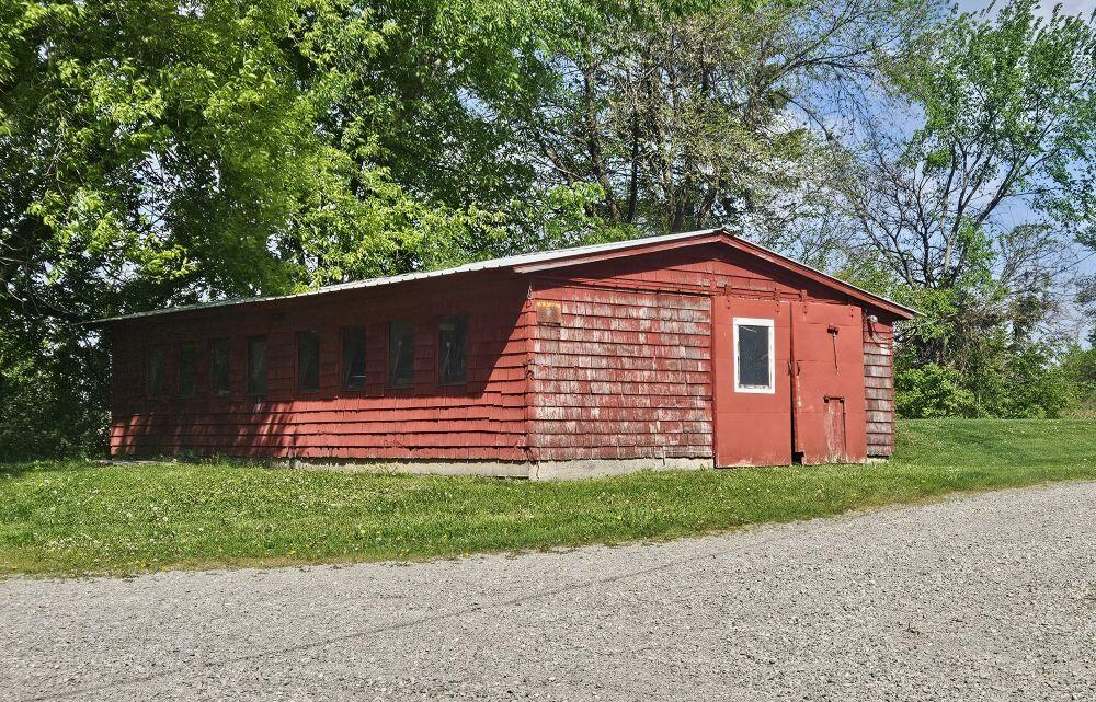 W5090 Navan Road Watertown, WI 53094 - Photo 13 of 52 outbuilding