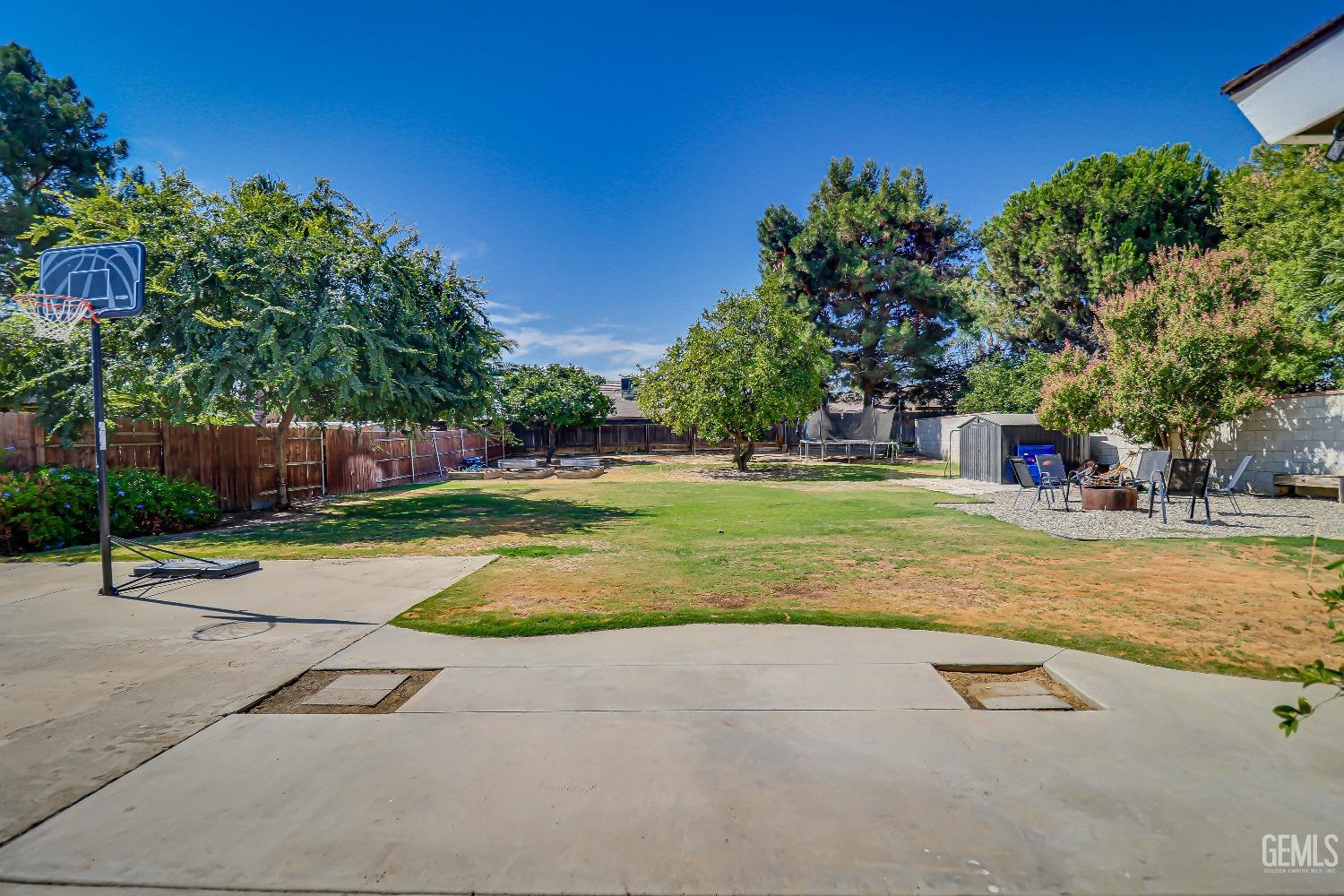 Undisclosed Address Bakersfield, CA 93308 - Photo 38 of 38 a view of a basket ball ground