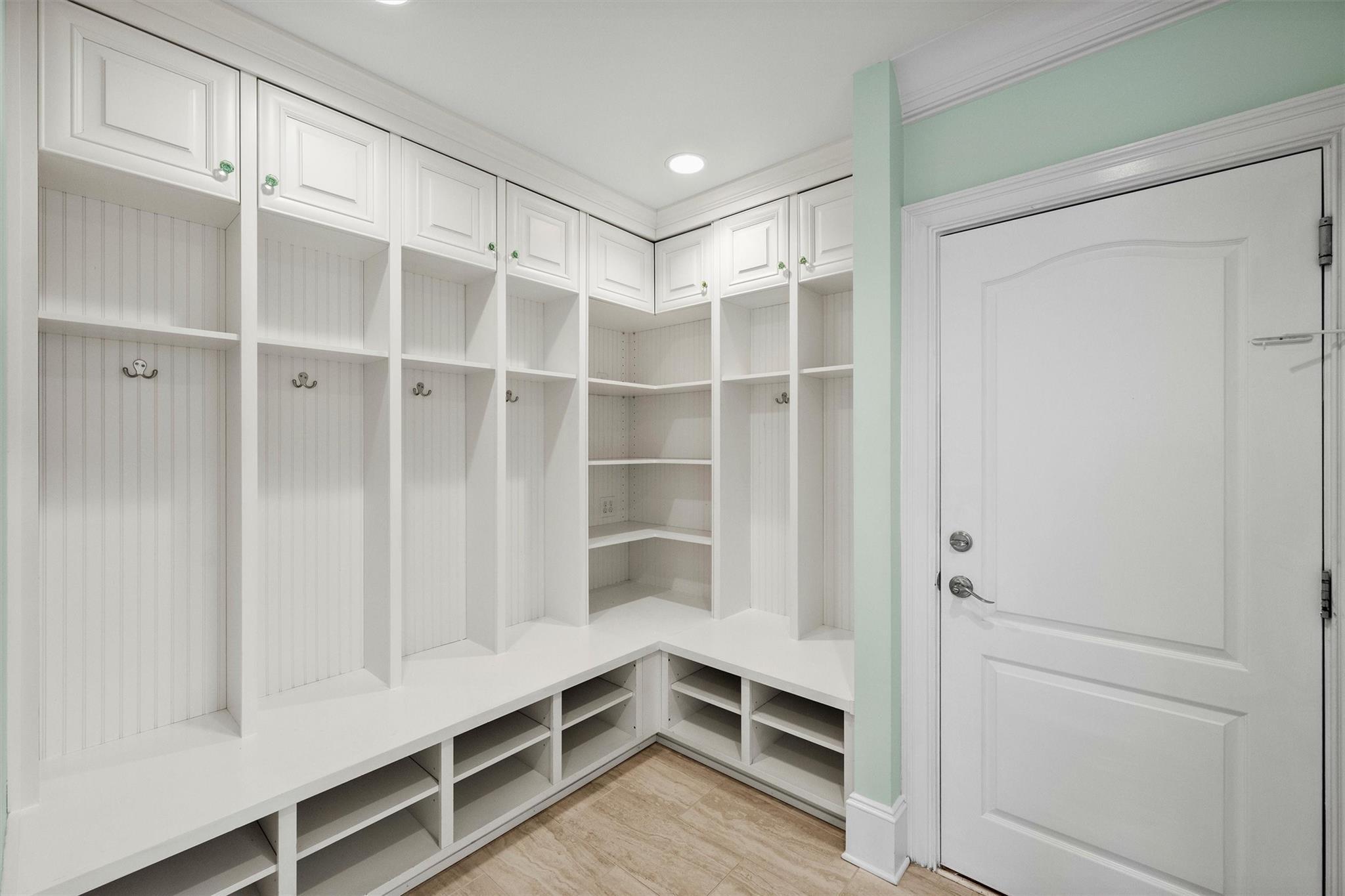 16824 Flying Jib Road Cornelius, NC 28031 - Photo 18 of 48 a view of an empty walk in closet