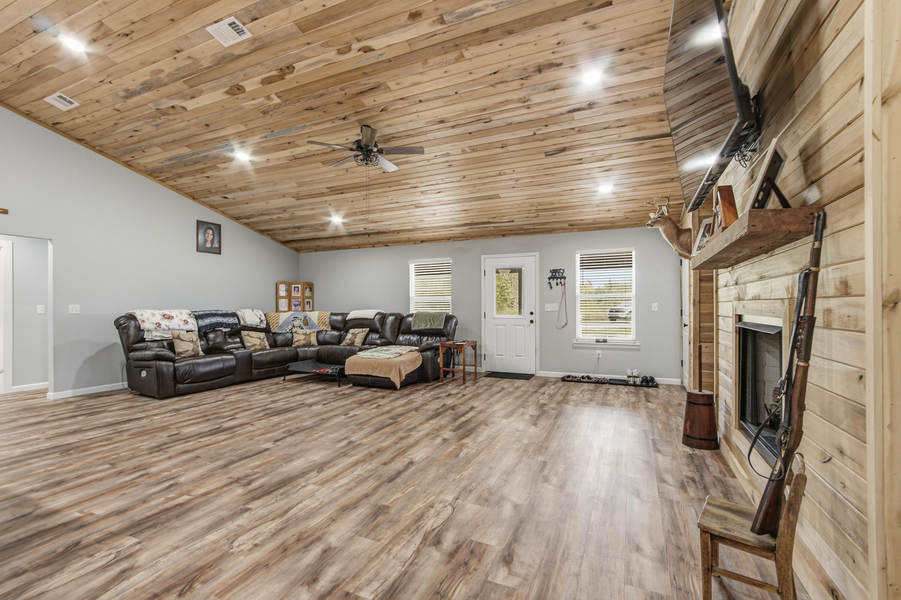 7514 Laird Road Florala, AL 36442 - Photo 6 of 48 a living room with furniture