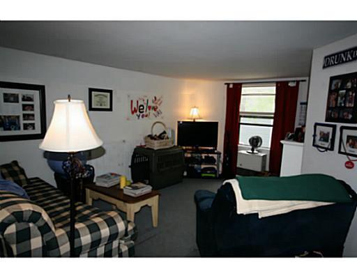 19 Maddocks Road West Boothbay Harbor, ME 04575 - Photo 16 of 22 Other. Apartment living room