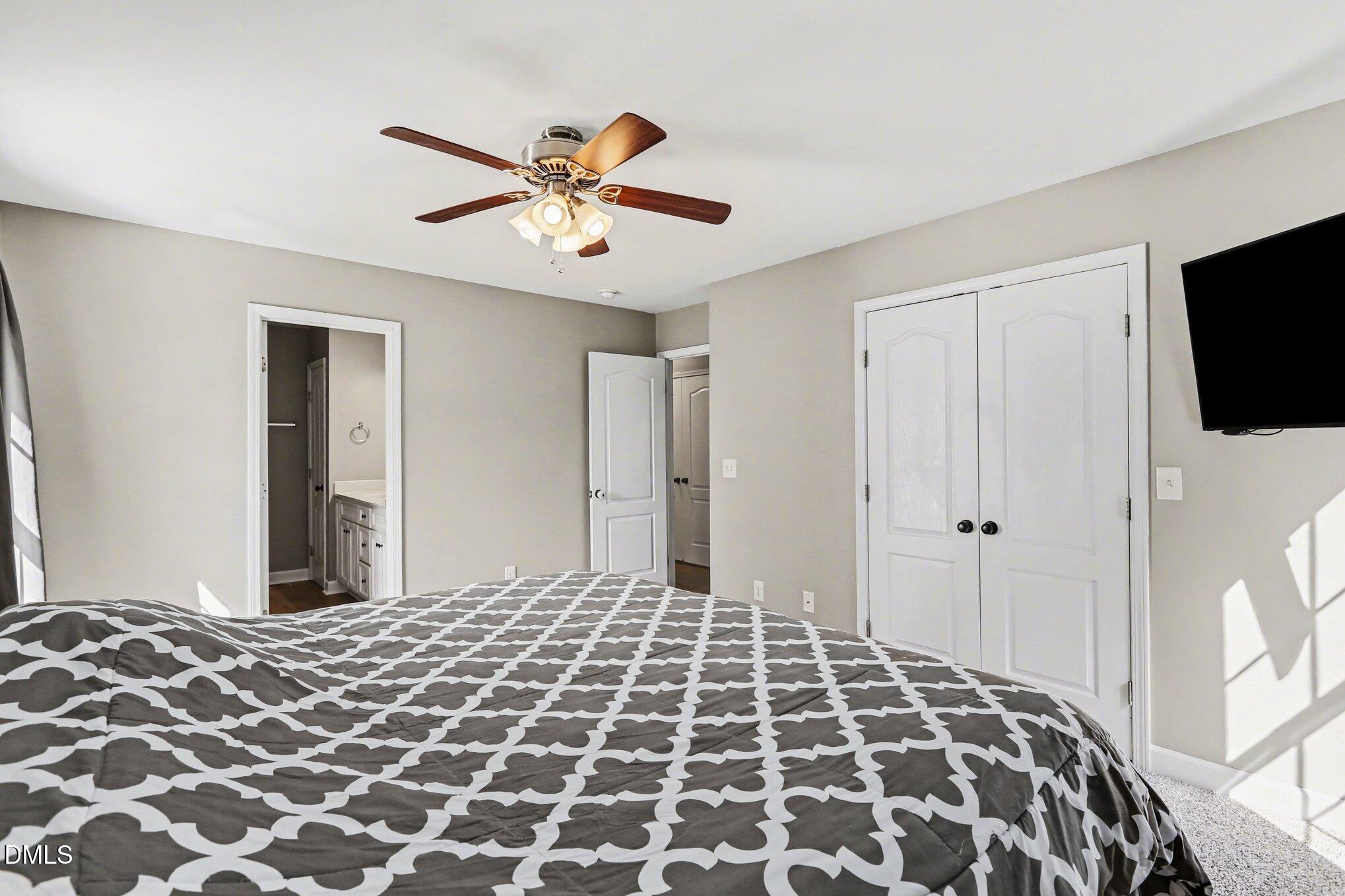 642 West Old Glencoe Road Burlington, NC 27217 - Photo 8 of 17 009_file_7539