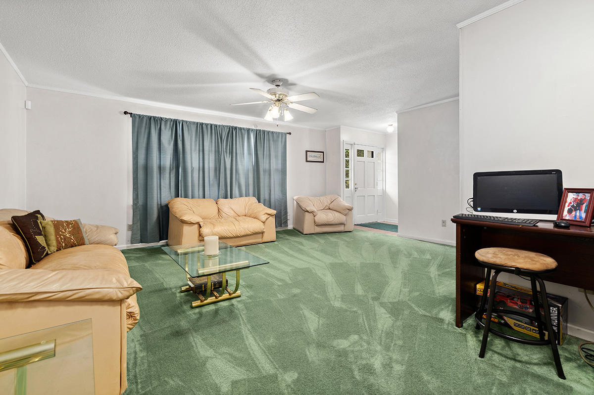 213 Otis Road Walterboro, SC 29488 - Photo 5 of 23 5