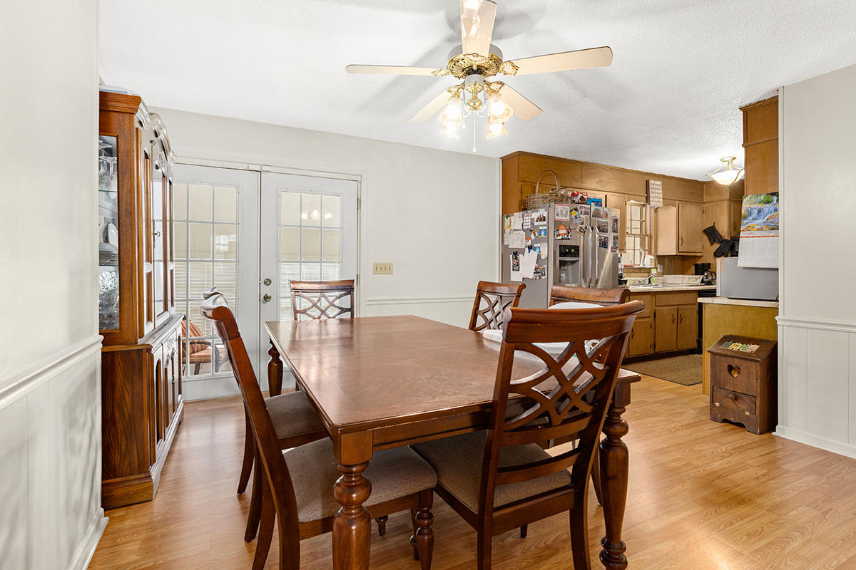 213 Otis Road Walterboro, SC 29488 - Photo 8 of 23 8