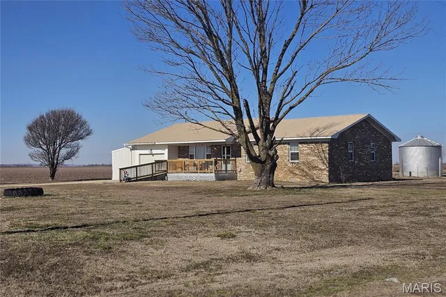 $208,000 | 2112 County Highway, Gideon, MO 63848