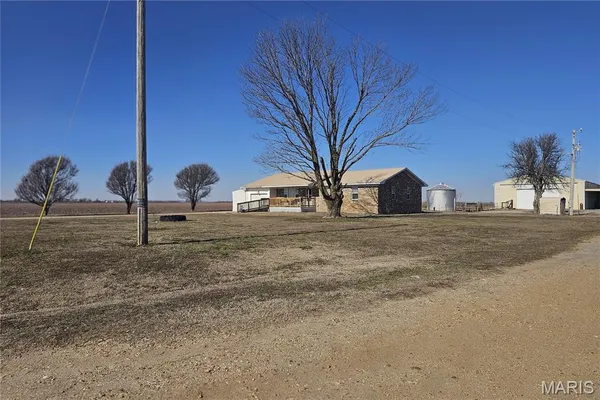 $208,000 | 2112 County Highway, Gideon, MO 63848