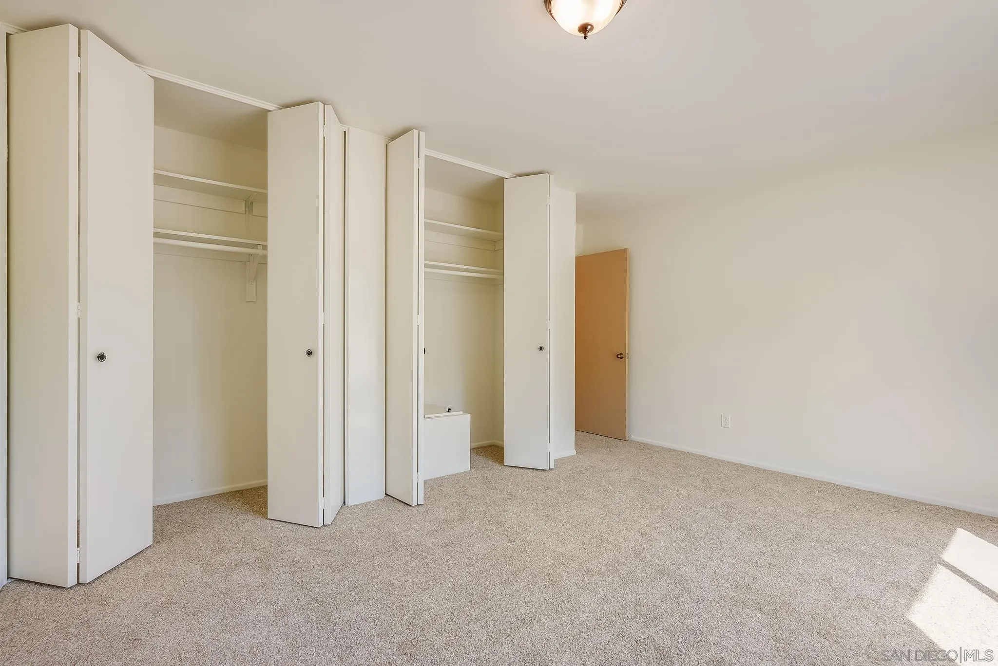 16456 Martincoit Road Poway, CA 92064 - Photo 36 of 55 a view of an empty room