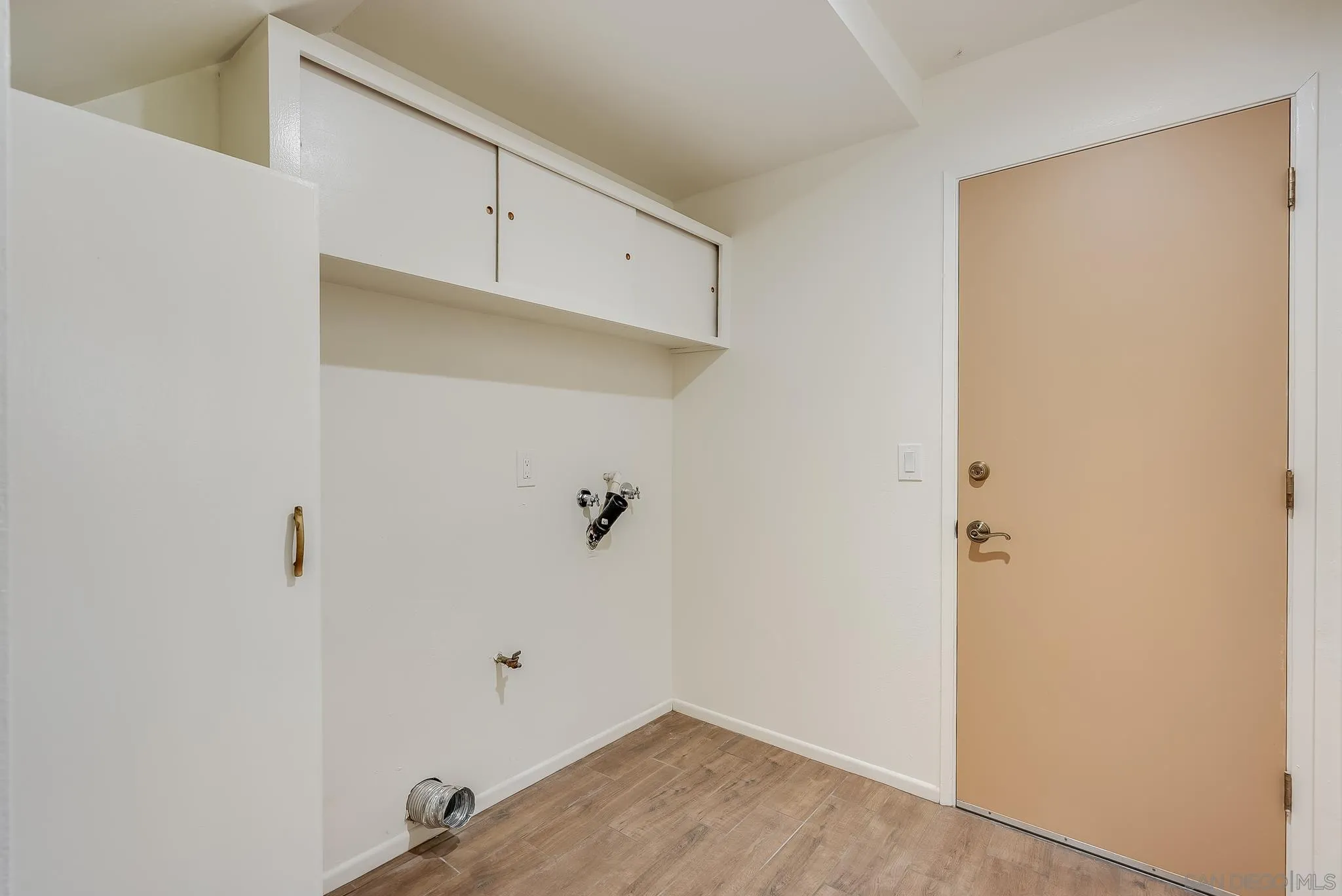 16456 Martincoit Road Poway, CA 92064 - Photo 49 of 55 a view of small space