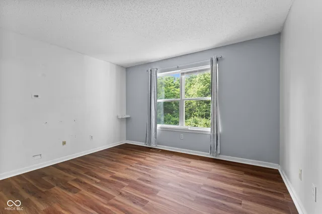 $225,000 | 10427 Apple Creek Drive, Indianapolis, IN 46235