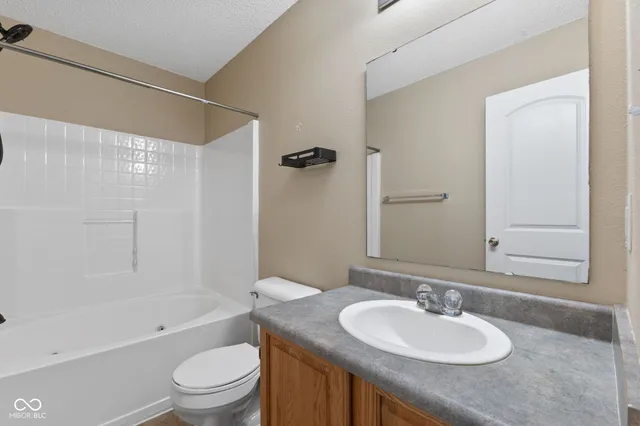 $225,000 | 10427 Apple Creek Drive, Indianapolis, IN 46235