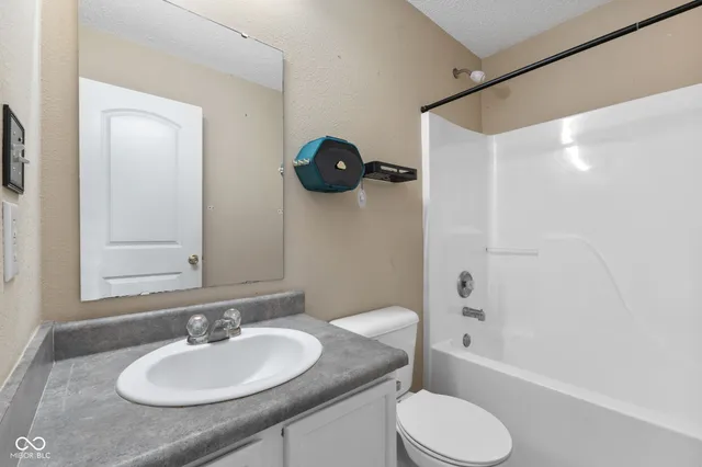 $225,000 | 10427 Apple Creek Drive, Indianapolis, IN 46235