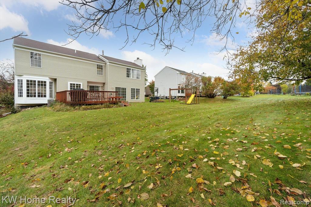 1660 Ridgecrest Rochester, MI 48306 - Photo 45 of 54