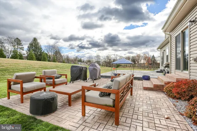 a view of an ocean view