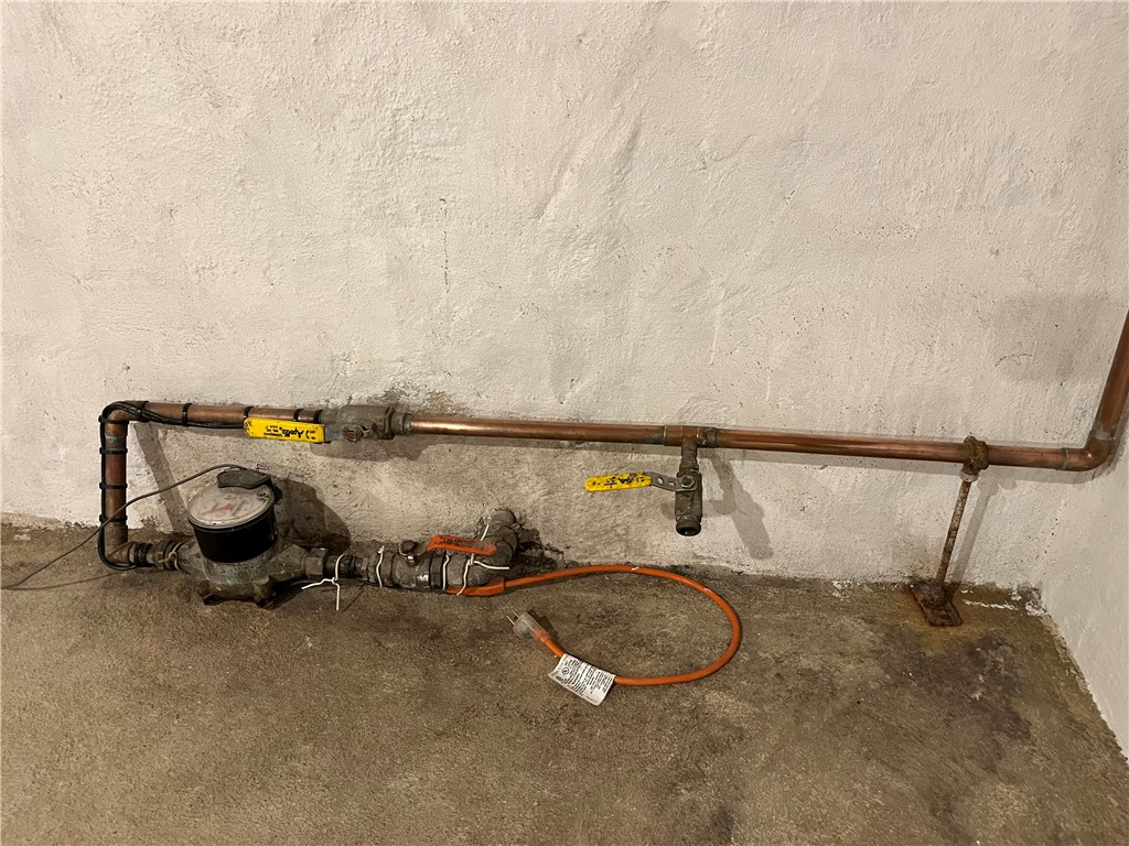 413 Kennedy Street Fall River, MA 02721 - Photo 16 of 23 Newer Wtr Lines