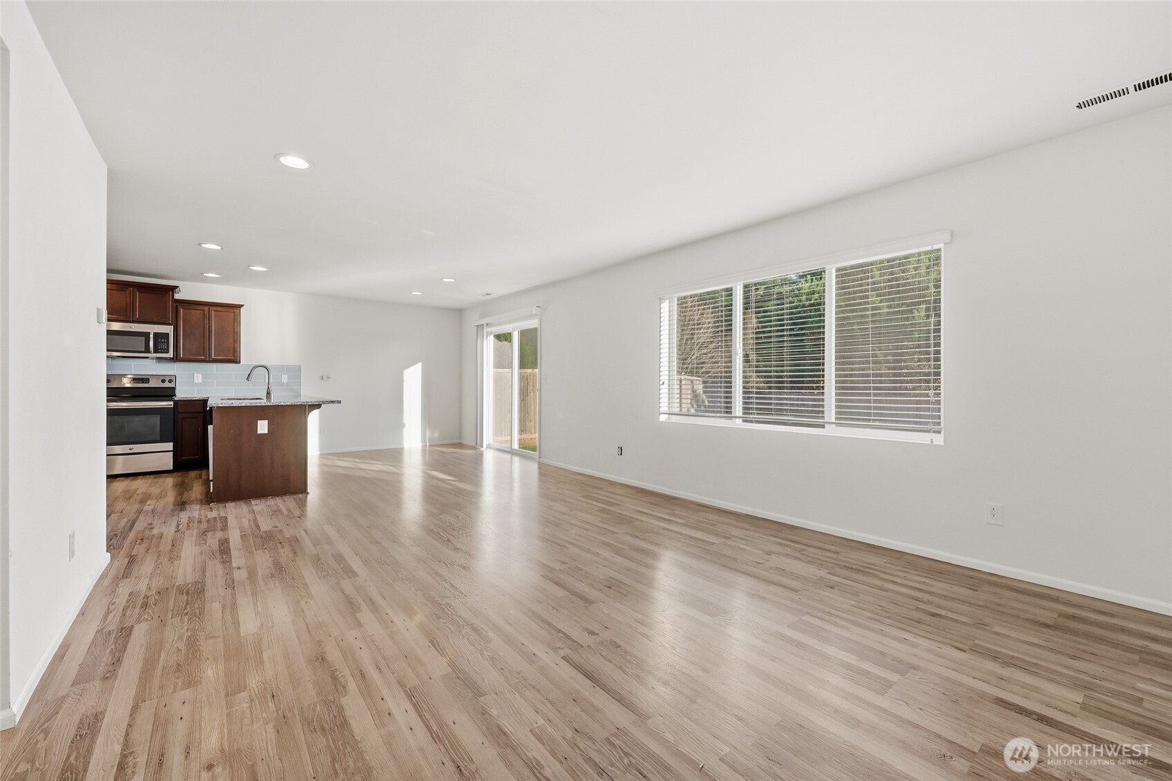 2306 Fiddleback Street Northeast Lacey, WA 98516 - Photo 11 of 39