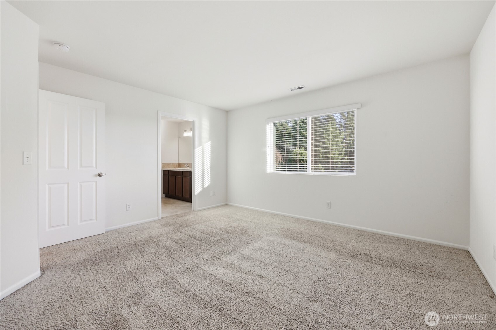 2306 Fiddleback Street Northeast Lacey, WA 98516 - Photo 18 of 39