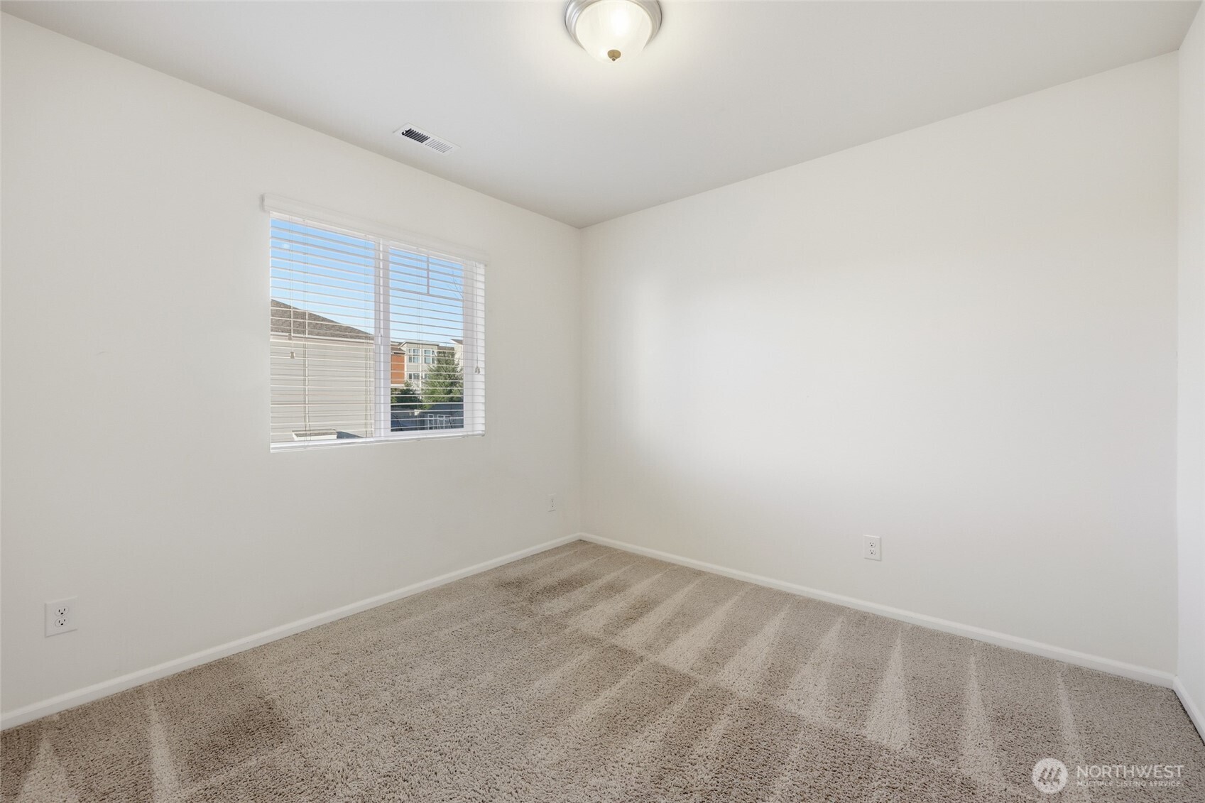 2306 Fiddleback Street Northeast Lacey, WA 98516 - Photo 27 of 39