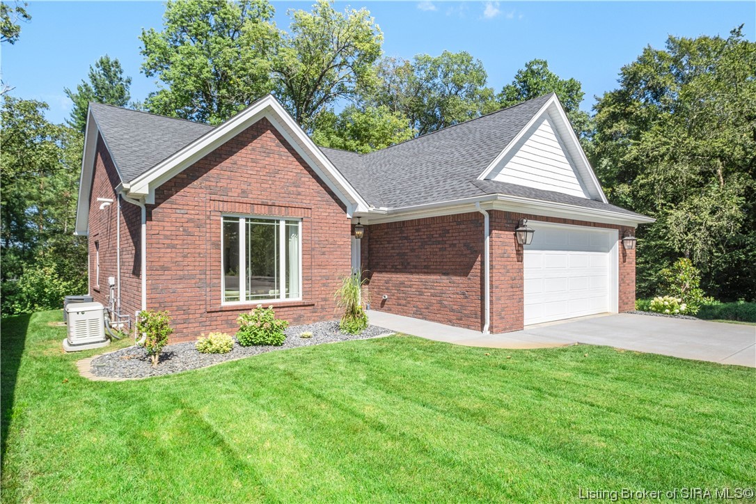 117 Old Capital Ridge Northeast Corydon, IN 47112 - Photo 2 of 27